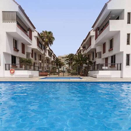 Homeforguest New Modern Apartment With Pool 阿罗纳 外观 照片