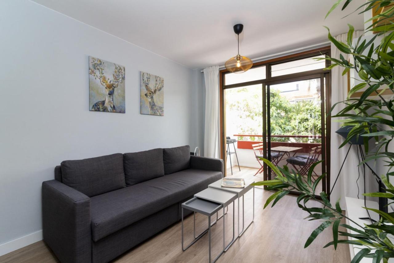 Homeforguest New Modern Apartment With Pool 阿罗纳 外观 照片