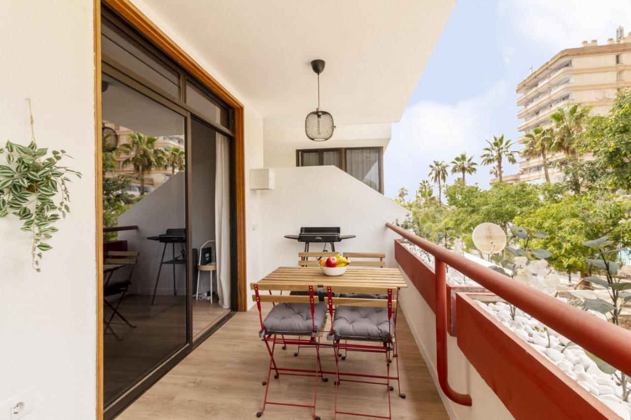 Homeforguest New Modern Apartment With Pool 阿罗纳 外观 照片