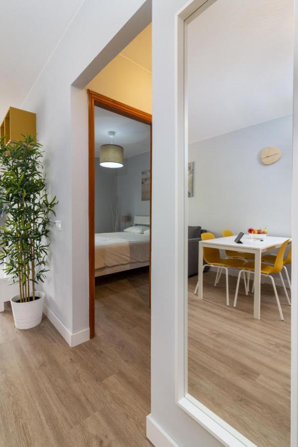 Homeforguest New Modern Apartment With Pool 阿罗纳 外观 照片